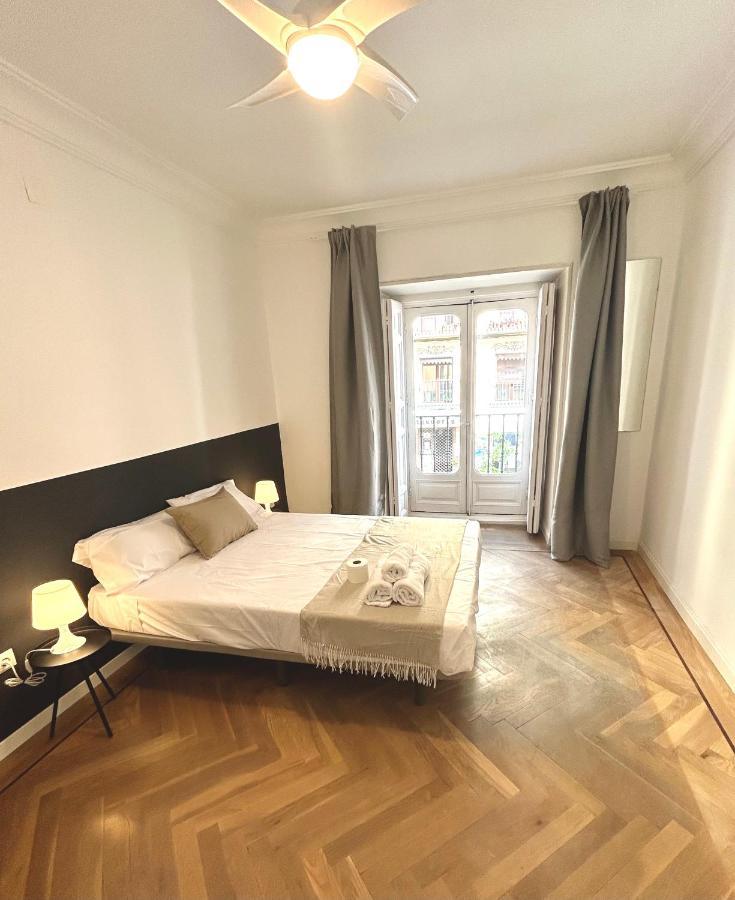 Privatunterkunft Villa Rooms Madrid